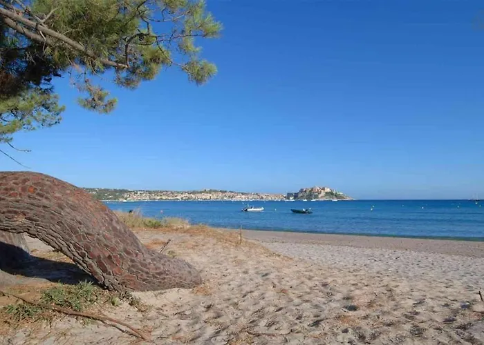 L'orangeraie Calvi Centre A 300m De La Et Du Port Parking Prive Апартаменты Кальви